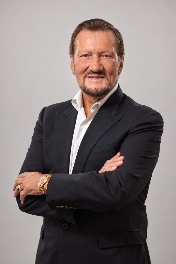 Graeme Robertson, Chairman and Founder